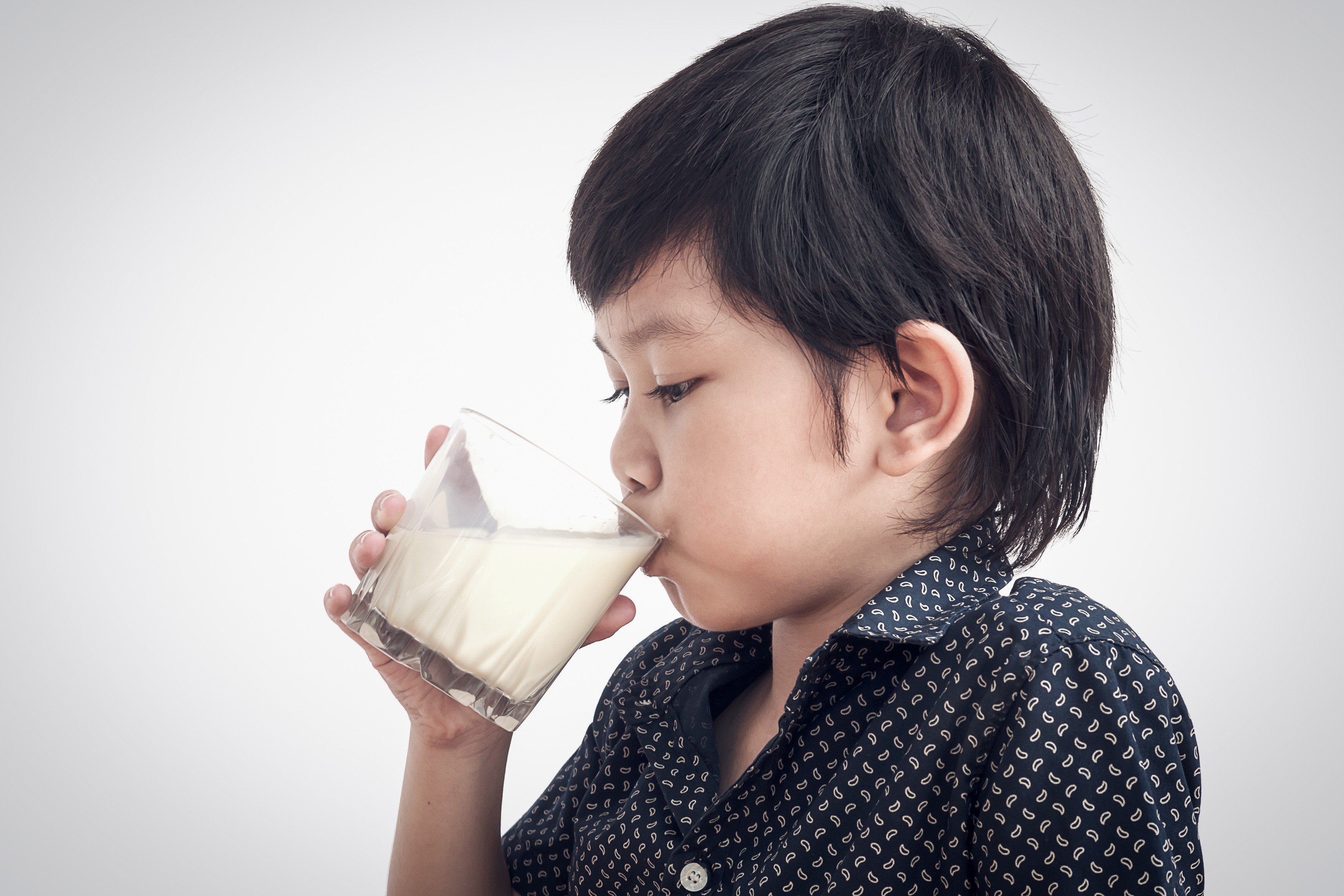 Otot oral anak, melatih otot mulut, anak makan mudah, cara melatih otot oral, perkembangan anak, Bunda, si Kecil